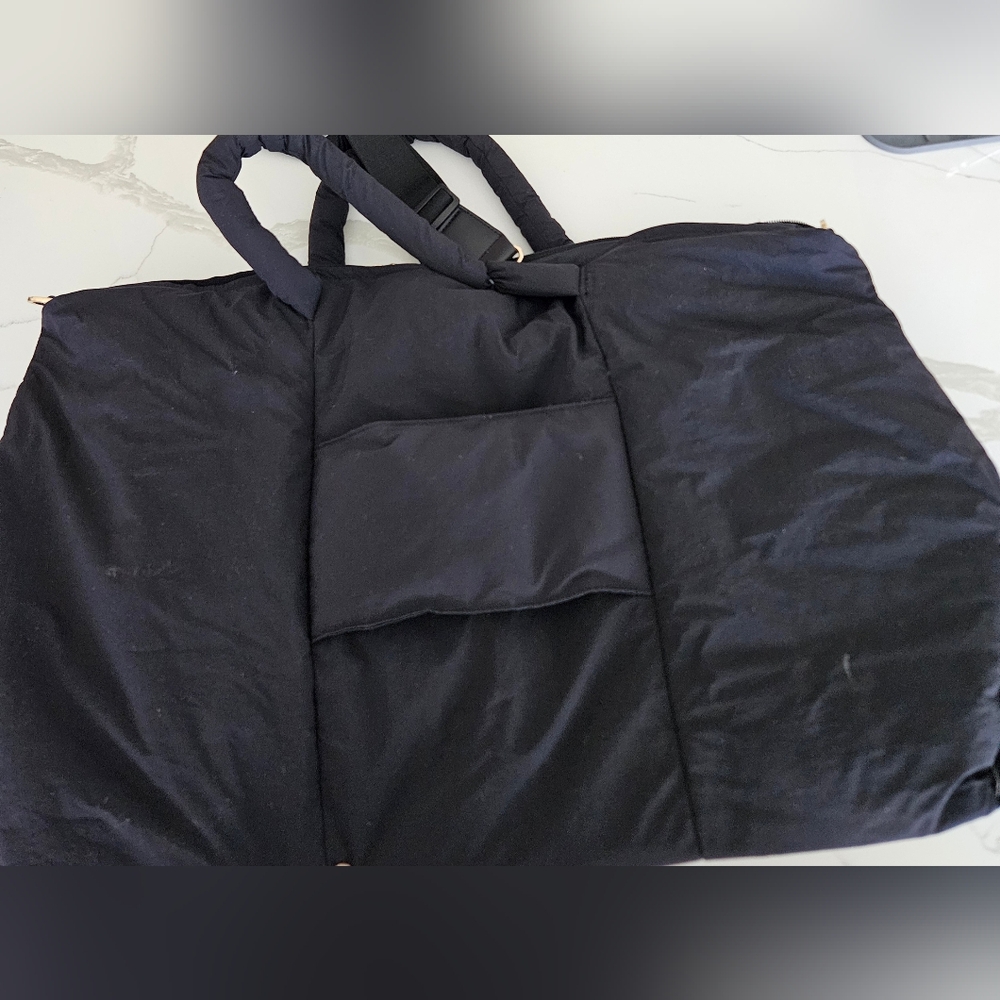 NWT Large Carry-on/Weekend Bag